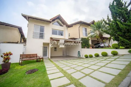 Casa de Condomínio com 3 Quartos à venda, 178m² no Pinus Park, Cotia