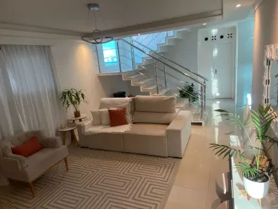 Casa de Condomínio com 4 Quartos para alugar, 250m² no Jardim Limoeiro, Camaçari