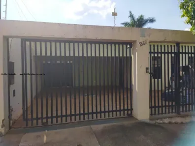 Casa com 3 Quartos à venda, 242m² no Vila Santa Helena, Presidente Prudente