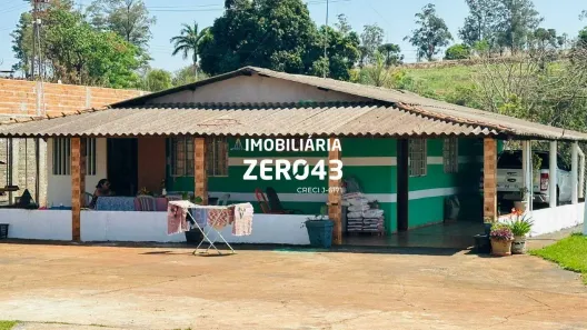 Fazenda/Sítio com 3 Quartos para alugar, 130m² no , Londrina