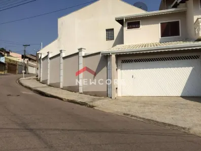 Casa com 3 Quartos à venda, 182m² no Vila Galvão, Jundiaí