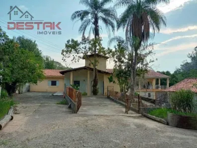 Casa com 3 Quartos à venda, 1661m² no Caxambu, Jundiaí