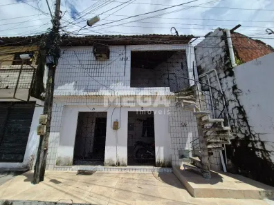 Casa com 3 Quartos para alugar, 70m² no Montese, Fortaleza