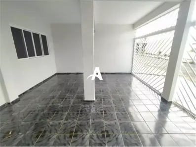 Casa com 4 Quartos à venda, 232m² no Cidade Jardim, Uberlândia