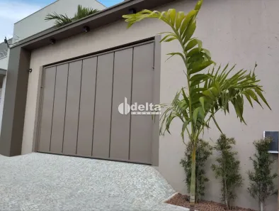 Casa com 3 Quartos à venda, 255m² no Vigilato Pereira, Uberlândia