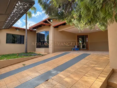 Casa com 3 Quartos à venda, 250m² no Anápolis City, Anápolis
