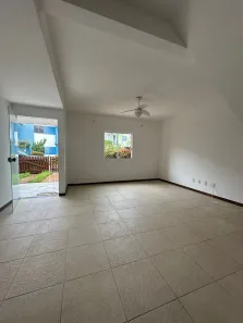 Casa com 4 Quartos à venda, 200m² no Recreio Ipitanga, Lauro de Freitas