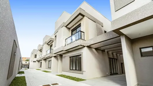Sobrado com 3 Quartos à venda, 105m² no Boqueirão, Curitiba
