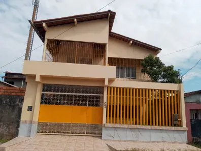 Casa com 3 Quartos à venda, 200m² no Coqueiro, Ananindeua