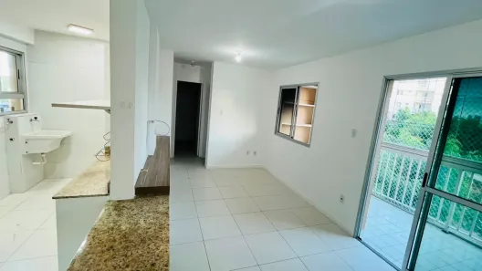 Apartamento com 2 Quartos para alugar, 52m² no Buraquinho, Lauro de Freitas