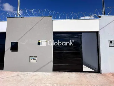 Casa com 2 Quartos à venda, 45m² no Loteamento Vila Aliança, Montes Claros