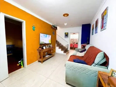Sobrado com 3 Quartos à venda, 104m² no Vila Mathias, Santos