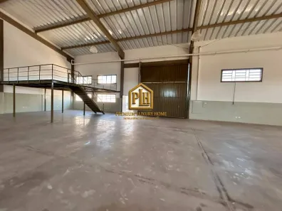Galpão/Depósito/Armazém para alugar, 750m² no Ribeirão dos Porcos, Atibaia