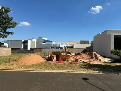 Lote/Terreno à venda, 298m² no Parque Residencial Damha, Araraquara