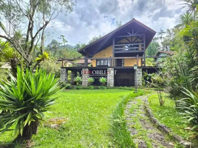 Sobrado com 2 Quartos à venda, 80m² no Serrinha do Alambari (Agulhas Negras), Resende