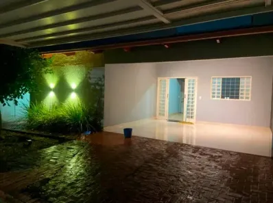 Casa com 3 Quartos à venda, 200m² no Carolina Parque, Goiânia