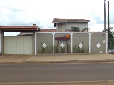 com 4 Quartos à venda, 291m² no , Brotas
