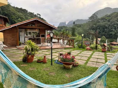 Casa com 4 Quartos à venda, 380m² no Carlos Guinle, Teresópolis