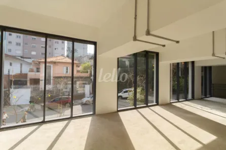 Ponto Comercial para alugar, 153m² no Aclimação, São Paulo