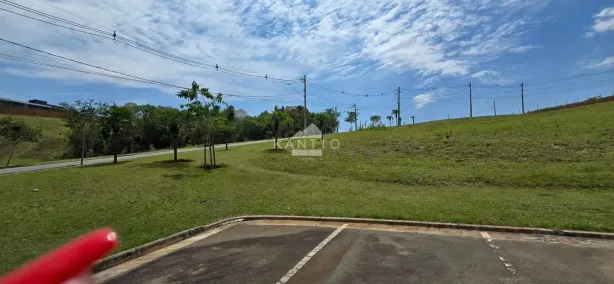Lote/Terreno à venda, 990m² no São Pedro, Juiz de Fora
