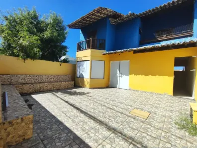 Casa com 3 Quartos para alugar, 160m² no Cancela Preta, Macaé