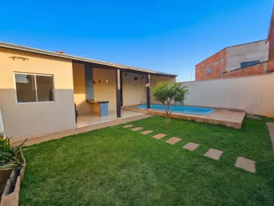 Casa com 3 Quartos à venda, 200m² no Condomínio das Esmeraldas, Goiânia