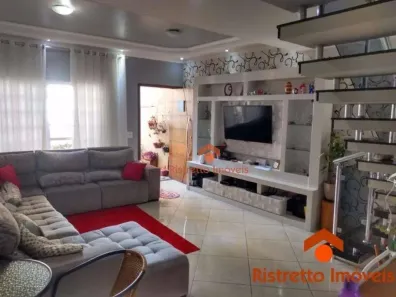 Sobrado com 3 Quartos à venda, 222m² no Parque Santa Teresa, Carapicuíba