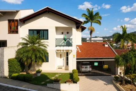 Casa com 3 Quartos à venda, 185m² no Eugênio Schneider, Rio do Sul