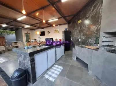 Casa com 3 Quartos à venda, 220m² no Goiânia 2, Goiânia