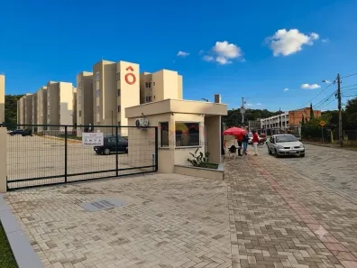 Apartamento com 2 Quartos para alugar, 68m² no Boehmerwald, Joinville