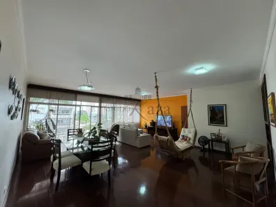 Apartamento com 3 Quartos à venda, 200m² no Vila Adyana, São José dos Campos