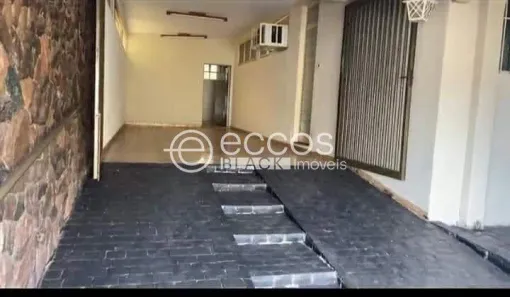 Casa com 9 Quartos à venda, 380m² no Vigilato Pereira, Uberlândia