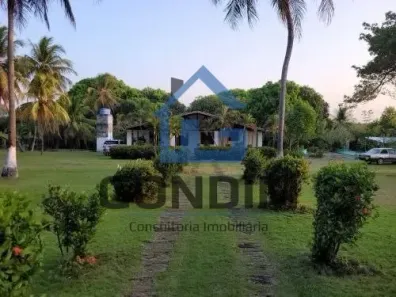 Fazenda/Sítio com 4 Quartos à venda, 320m² no Tapera, Aquiraz
