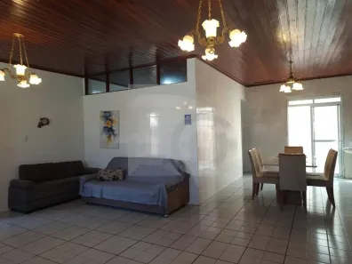 Casa com 4 Quartos à venda, 270m² no Atalaia, Aracaju