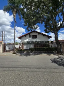 Casa com 3 Quartos à venda, 305m² no Jardim dos Estados, Poços de Caldas