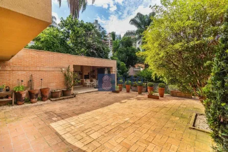 Casa com 4 Quartos à venda, 320m² no Pacaembu, São Paulo