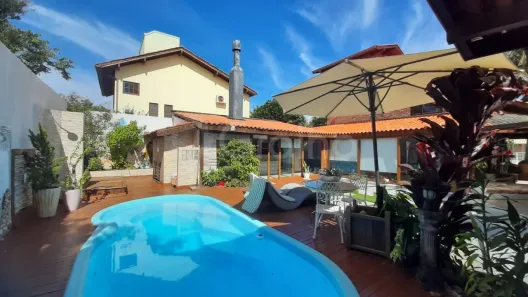 Casa com 3 Quartos à venda, 280m² no Jurerê, Florianópolis