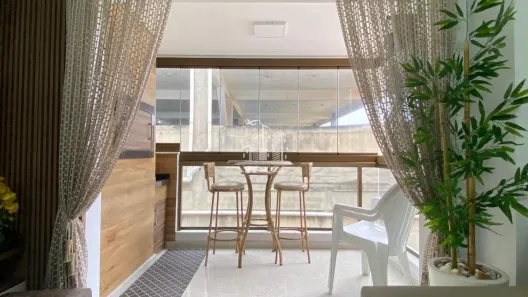 Apartamento com 3 Quartos para alugar, 100m² no Meia Praia, Itapema