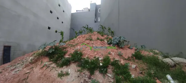 Lote/Terreno à venda, 250m² no Jardim das Belezas, Carapicuíba