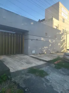 Casa com 3 Quartos à venda, 190m² no Parque Dois Irmãos, Fortaleza