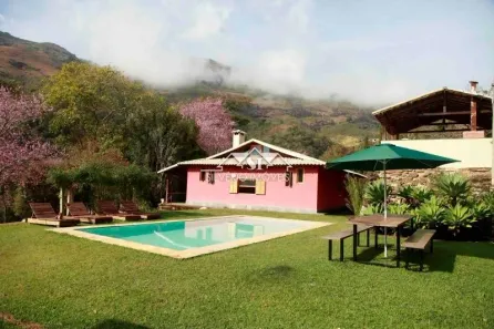 Casa com 2 Quartos à venda, 180m² no Araras, Petrópolis