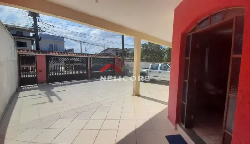 Casa com 3 Quartos à venda, 243m² no Centro, Peruíbe