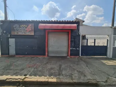 Casa com 4 Quartos à venda, 210m² no Éden, Sorocaba