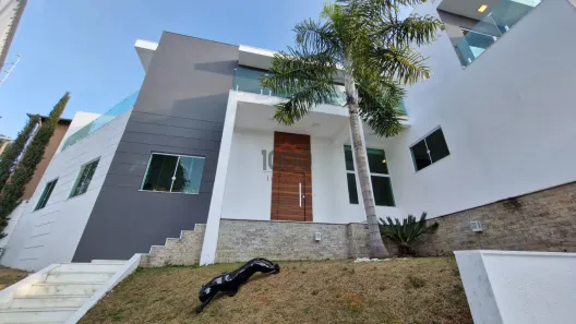 Casa de Condomínio com 4 Quartos para alugar, 301m² no Alto dos Pinheiros, Juiz de Fora