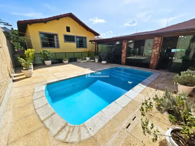 Casa com 3 Quartos à venda, 360m² no Santa Branca, Belo Horizonte
