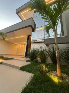 Casa com 3 Quartos à venda, 202m² no Novo Mundo, Uberlândia