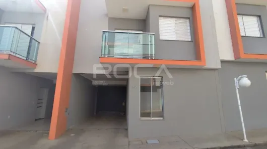 Casa com 3 Quartos para alugar, 143m² no Jardim São Carlos, São Carlos