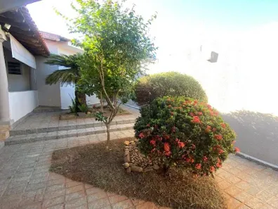Casa com 3 Quartos à venda, 218m² no Jardim Acapulco, Marília