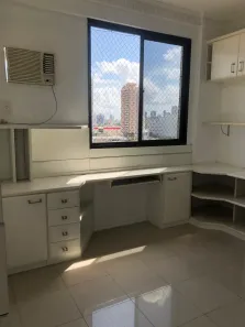 Apartamento com 3 Quartos para alugar, 175m² no São Brás, Belém