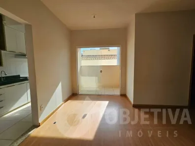 Apartamento com 3 Quartos para alugar, 70m² no Jardim Holanda, Uberlândia